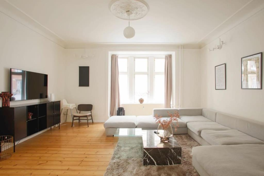 Large & Bright 3Br Apartment W Whirlpool Near Metro Копенхаген Екстериор снимка