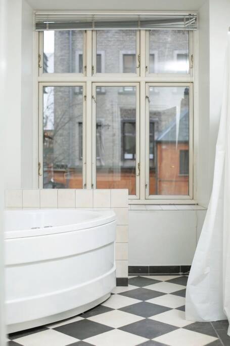 Large & Bright 3Br Apartment W Whirlpool Near Metro Копенхаген Екстериор снимка